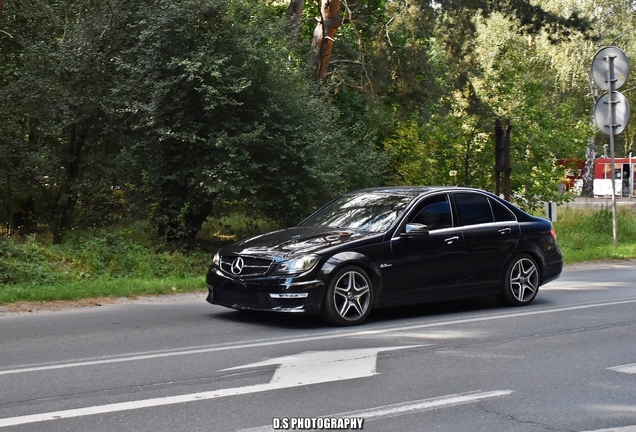 Mercedes-Benz C 63 AMG W204 2012