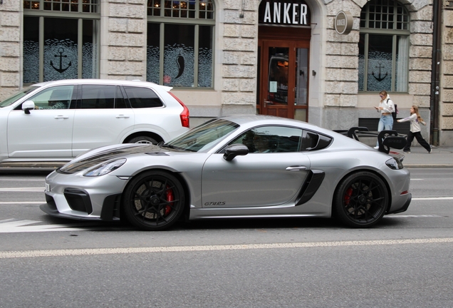 Porsche 718 Cayman GT4 RS Weissach Package