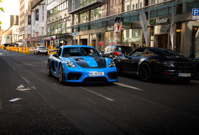 Porsche 718 Cayman GT4 RS Weissach Package
