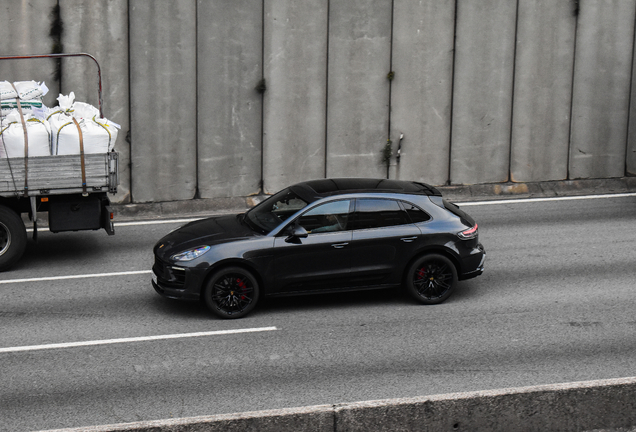 Porsche 95B Macan GTS MkIII