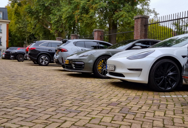 Porsche 971 Panamera Turbo S E-Hybrid MkII