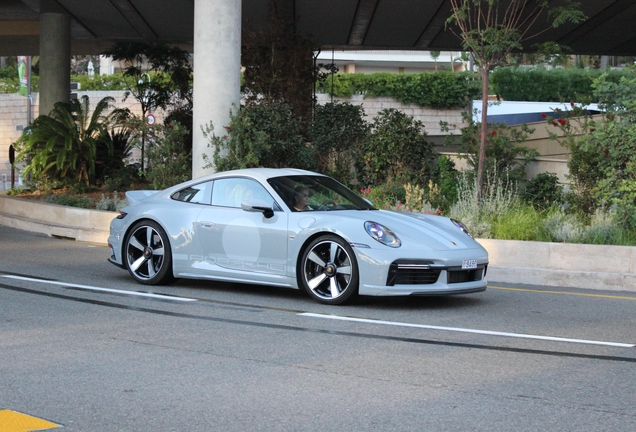 Porsche 992 Sport Classic