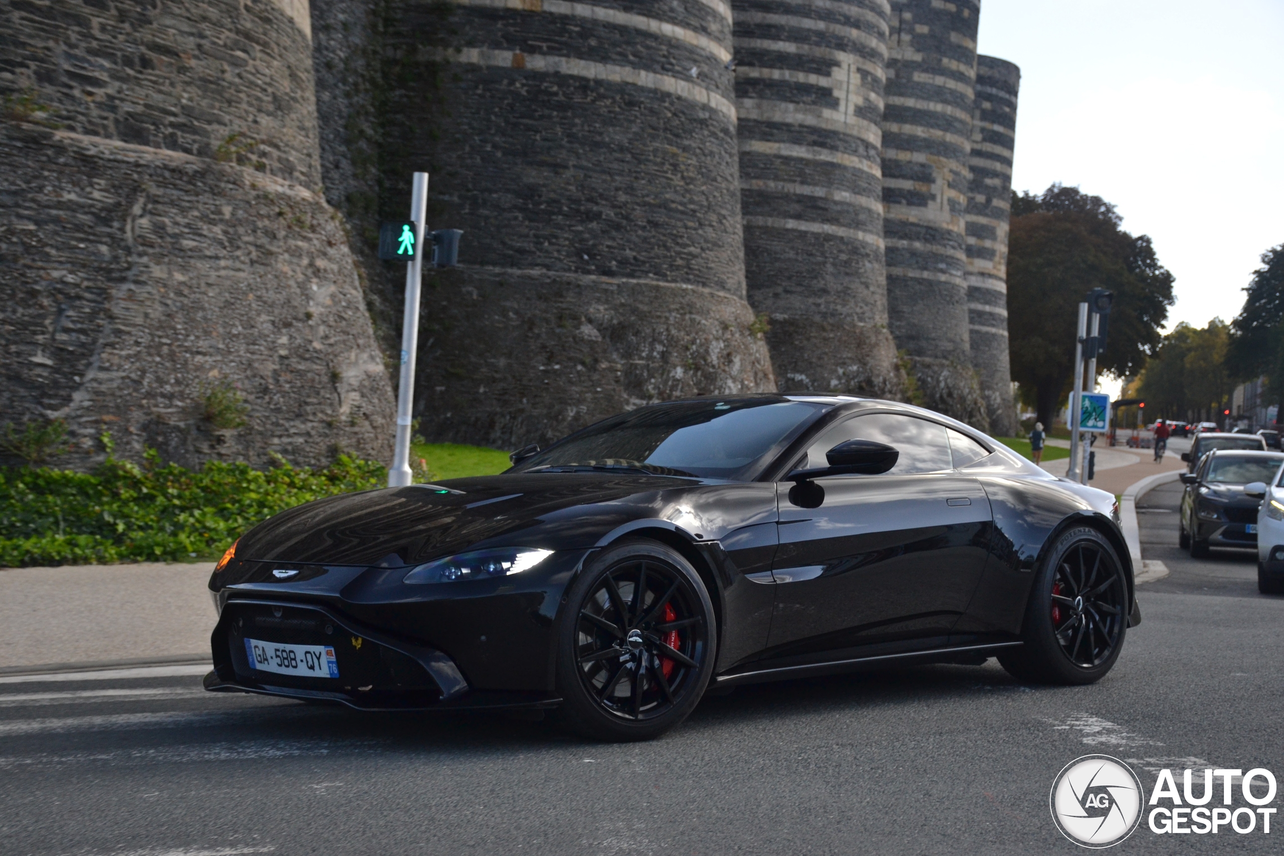 Aston Martin V8 Vantage 2018