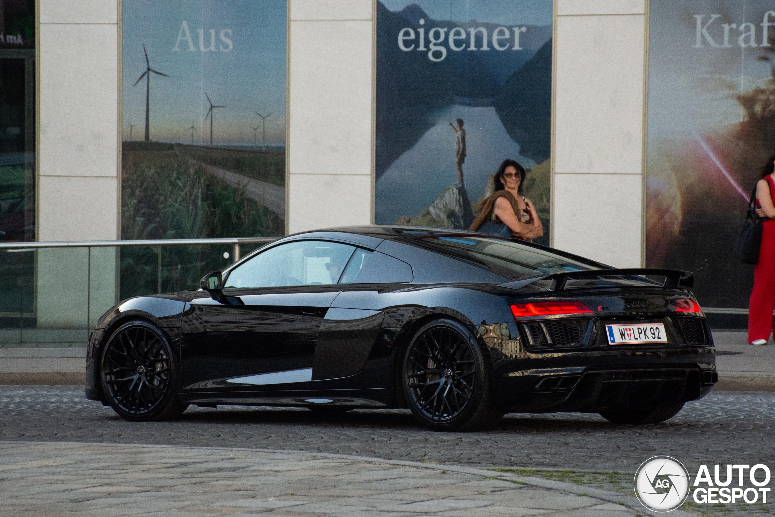 Audi R8 V10 Plus 2015