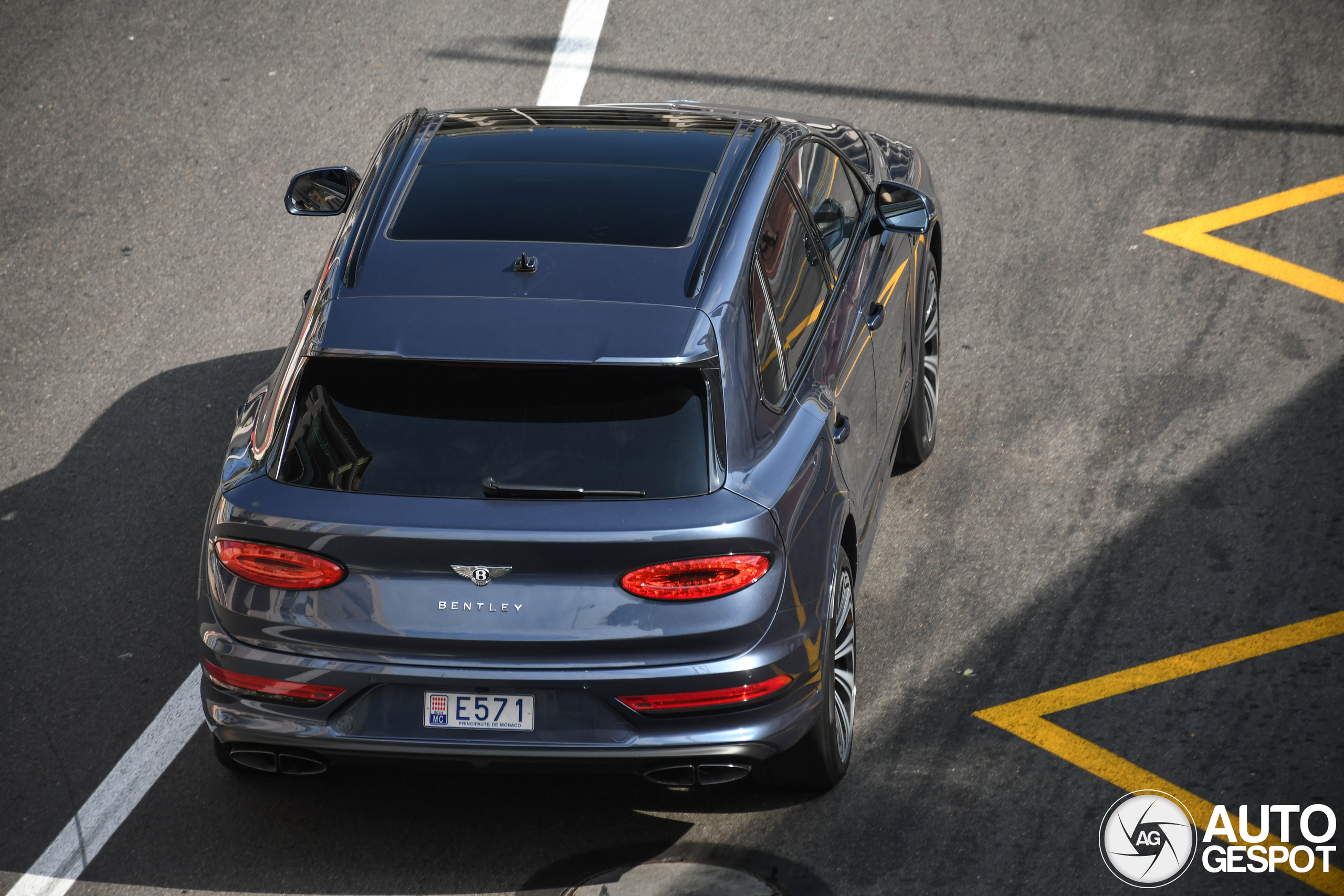 Bentley Bentayga Azure