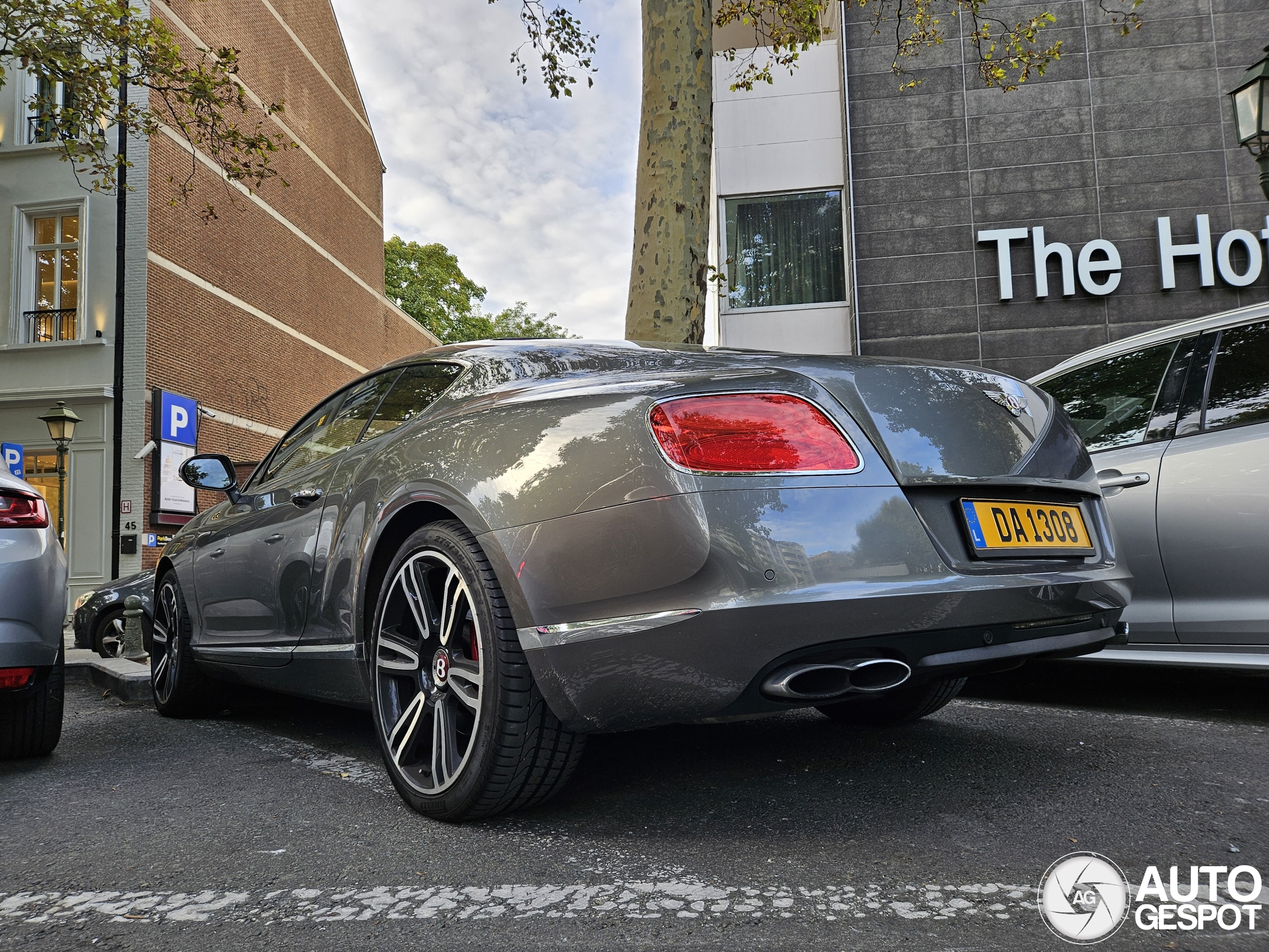 Bentley Continental GT V8