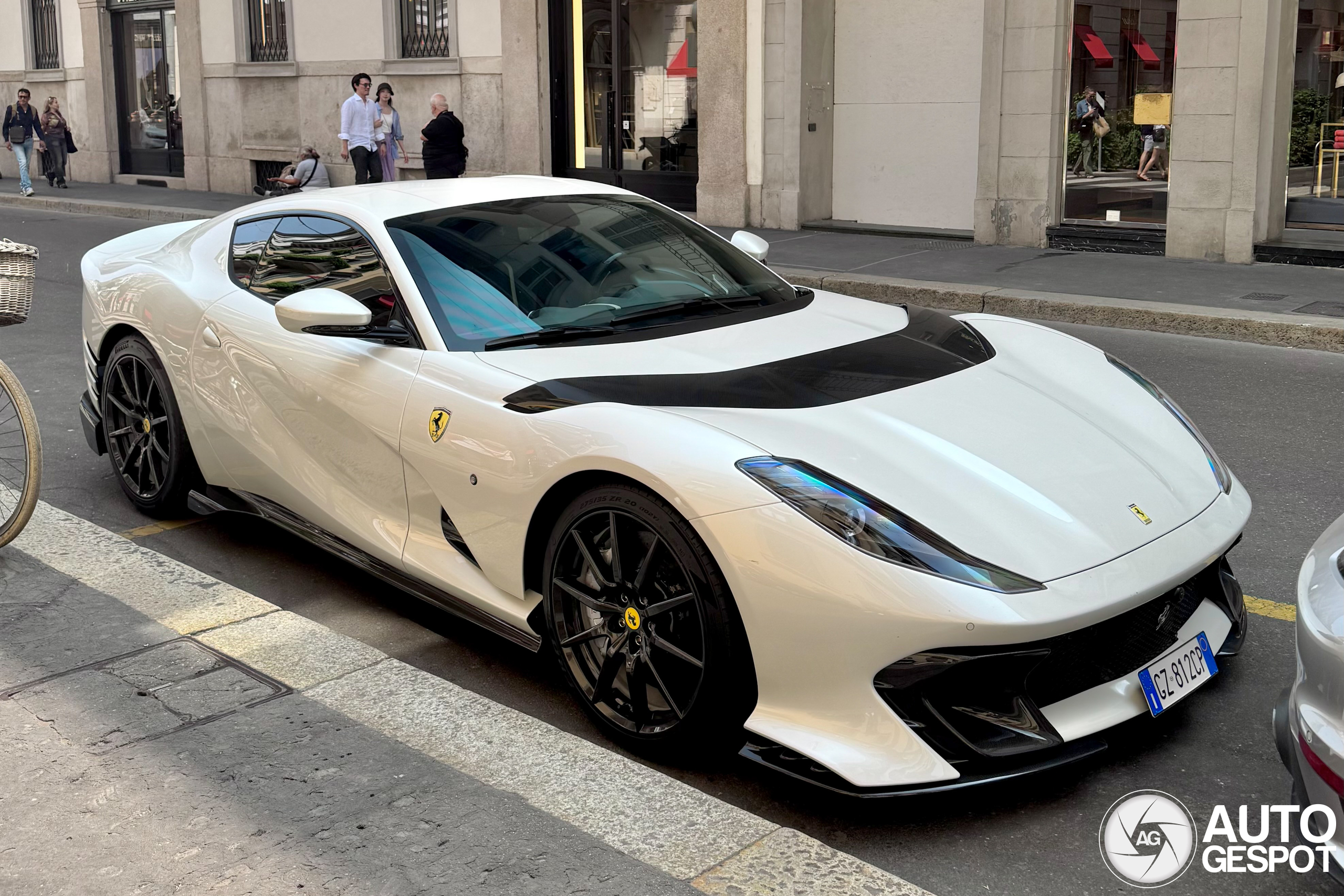 Ferrari 812 Competizione