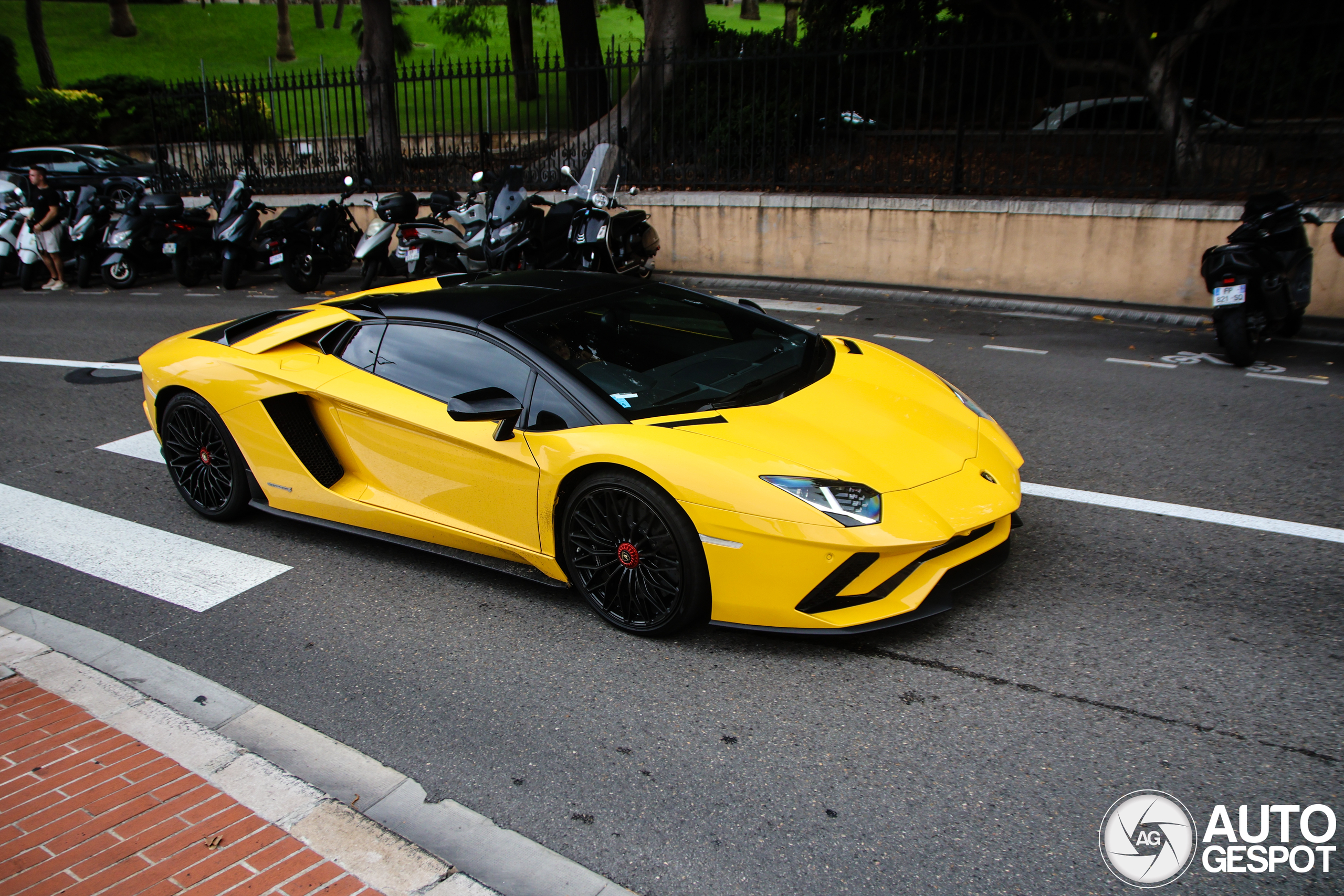 Lamborghini Aventador S LP740-4 Roadster