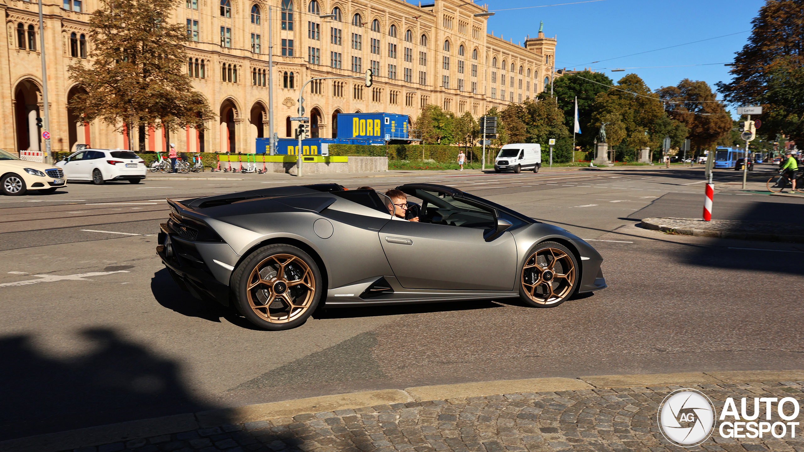 Lamborghini Huracán LP640-4 EVO Spyder