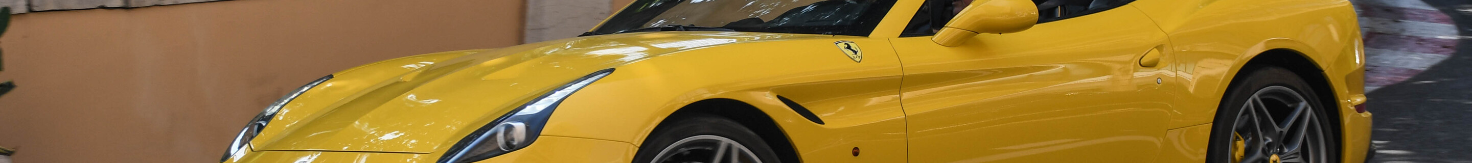 Ferrari California T