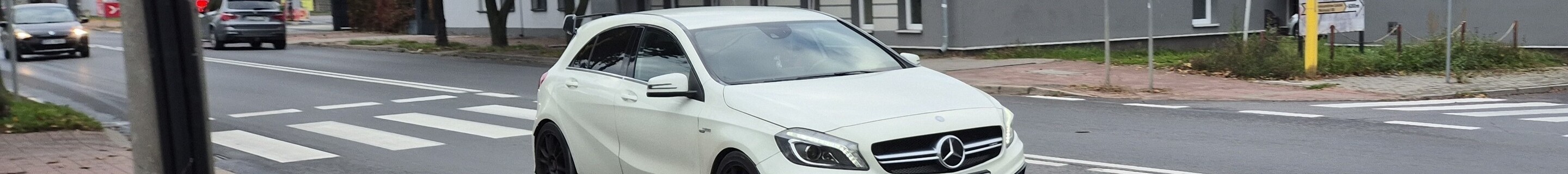 Mercedes-Benz A 45 AMG