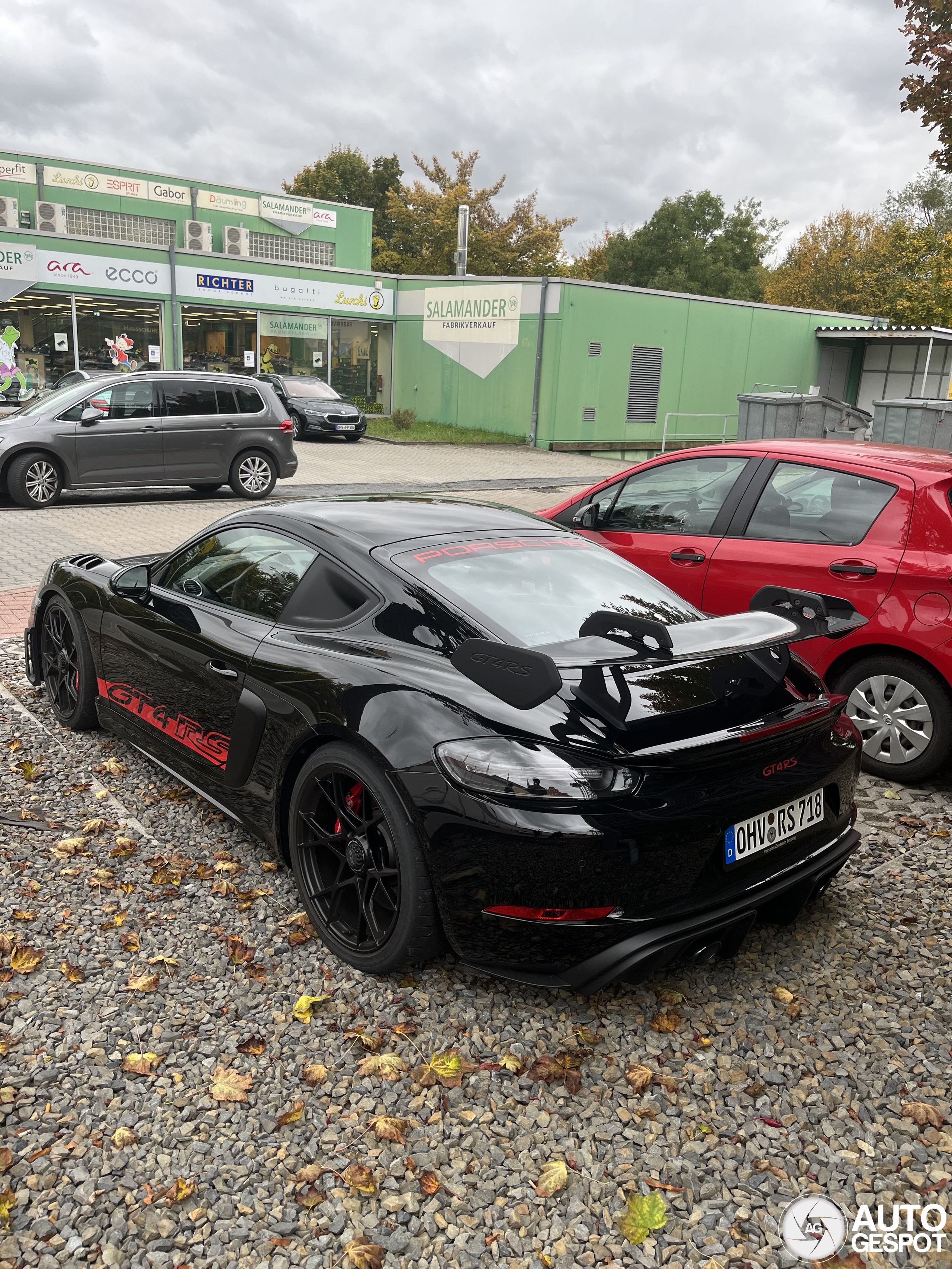Porsche 718 Cayman GT4 RS