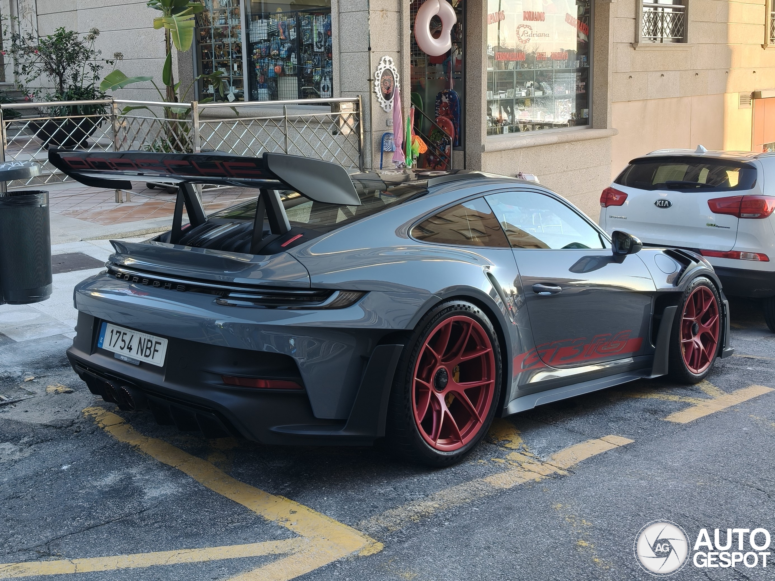 Porsche 992 GT3 RS MkI Weissach Package