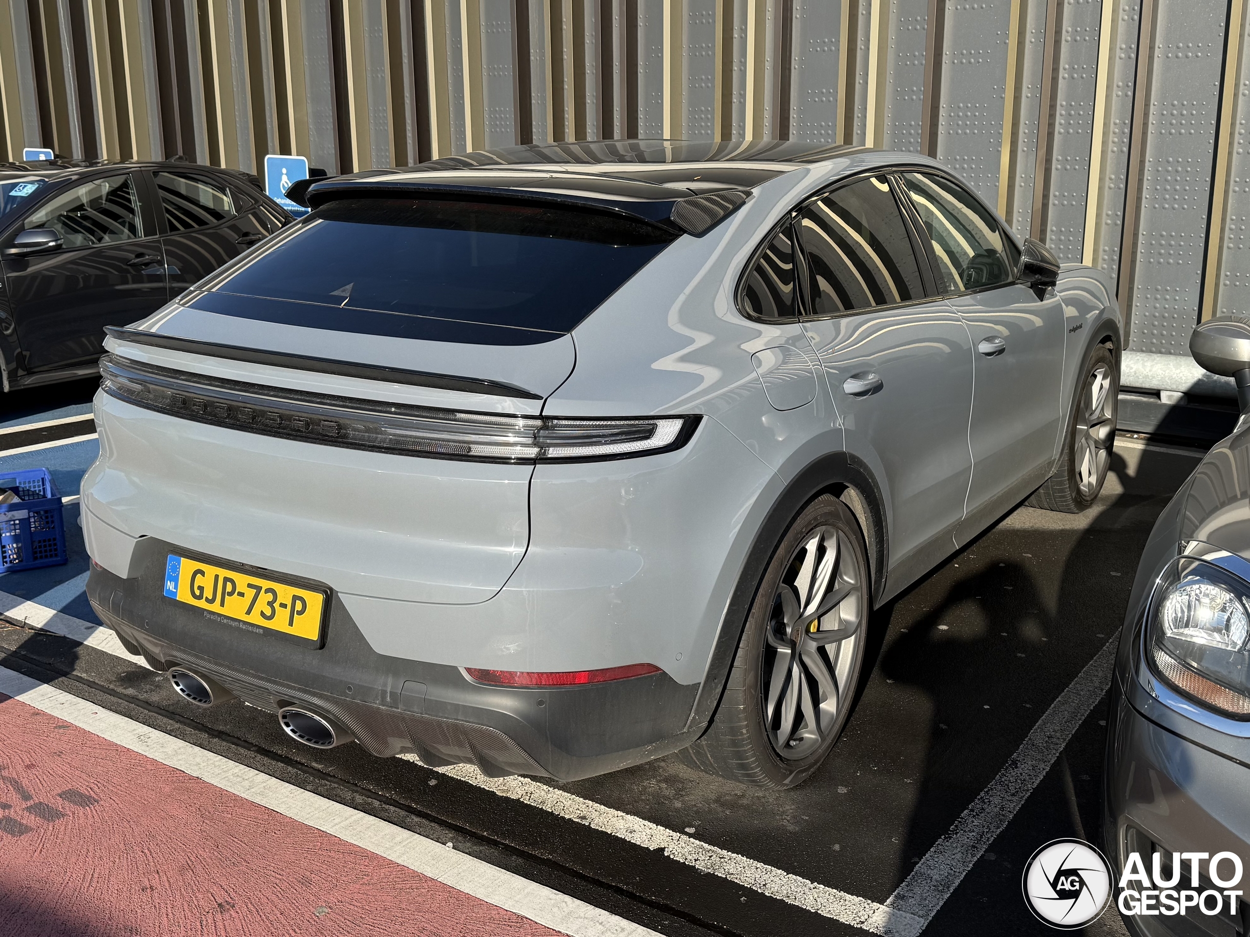 Porsche Cayenne Coupé Turbo E-Hybrid