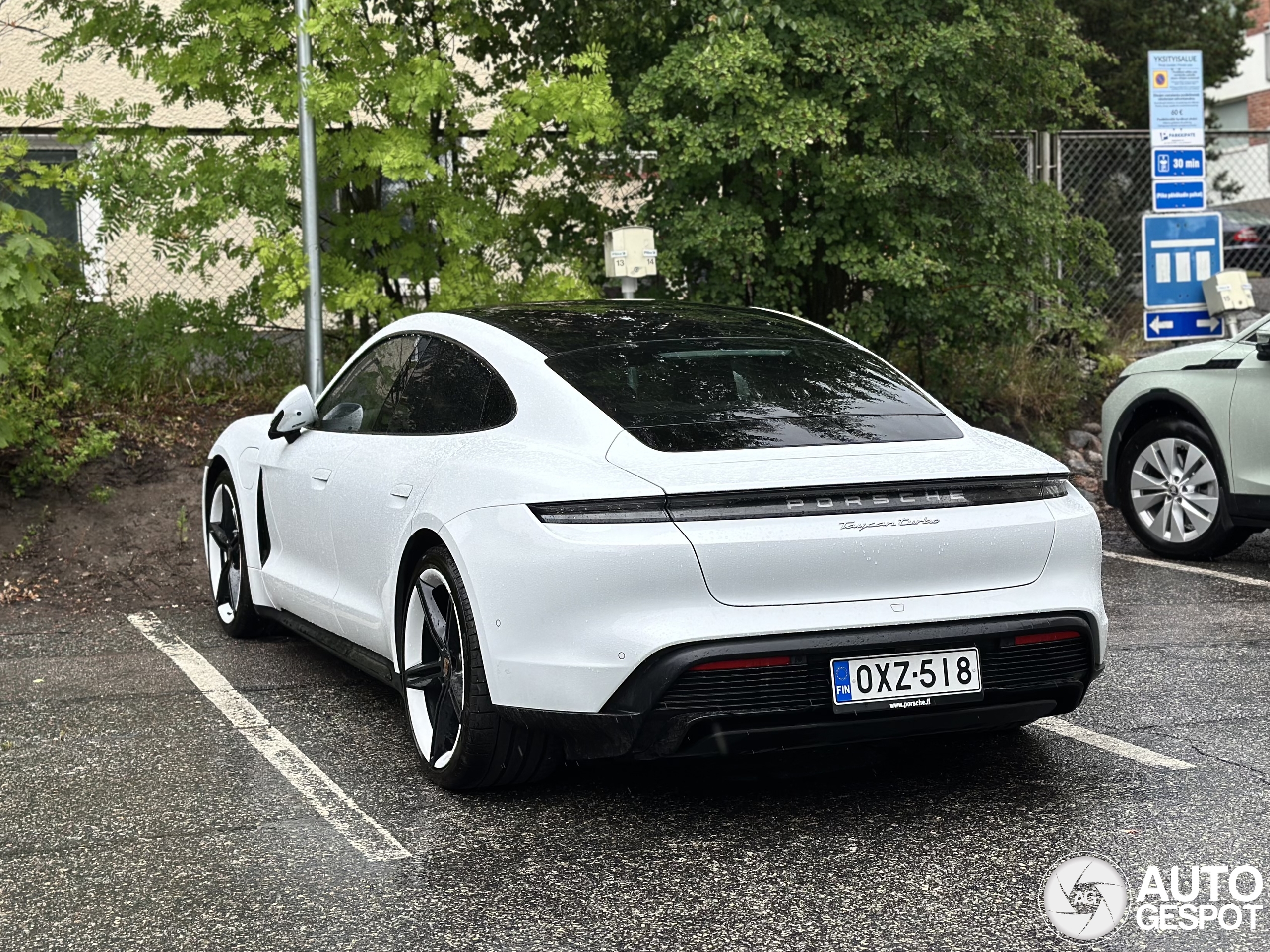 Porsche Taycan Turbo