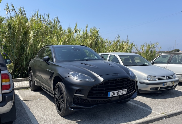 Aston Martin DBX707