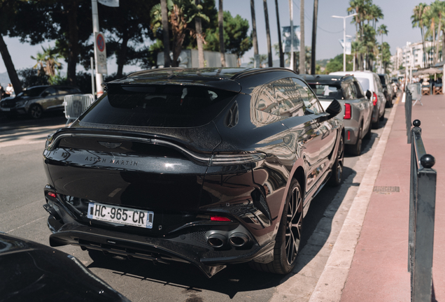 Aston Martin DBX707