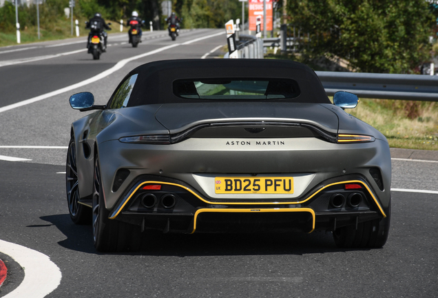 Aston Martin V8 Vantage Roadster 2025