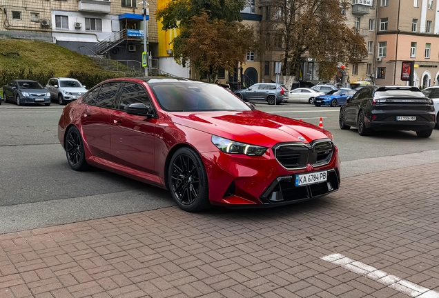 BMW M5 G90