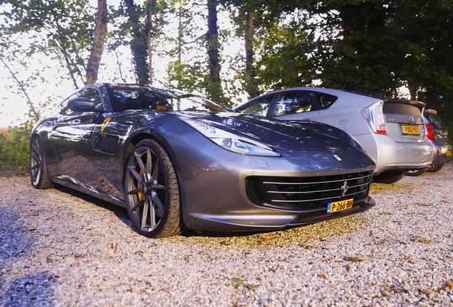 Ferrari GTC4Lusso
