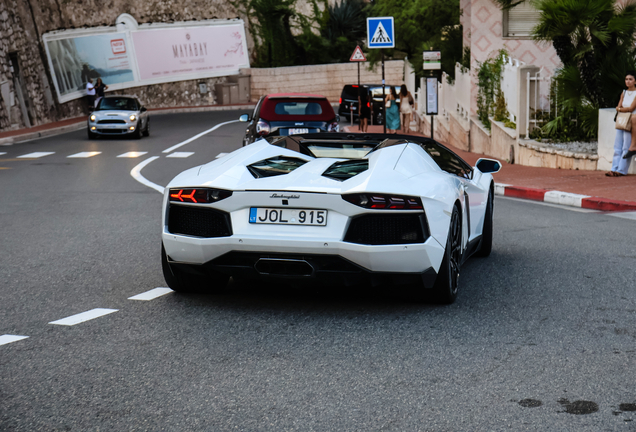 Lamborghini Aventador LP700-4 Roadster