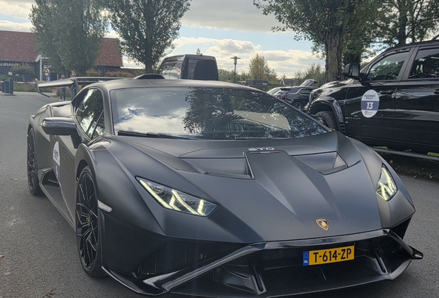 Lamborghini Huracán LP640-2 STO