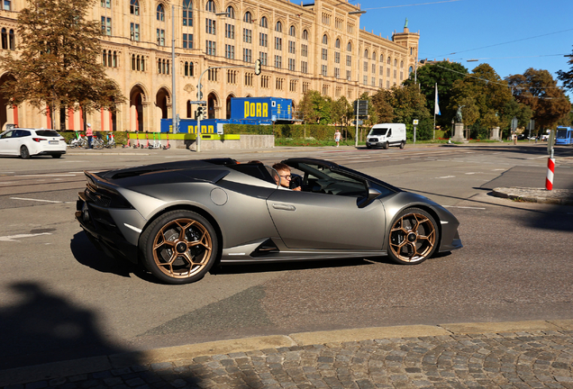 Lamborghini Huracán LP640-4 EVO Spyder