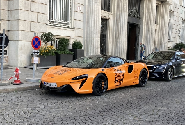 McLaren Artura Spider