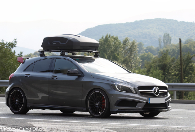 Mercedes-Benz A 45 AMG