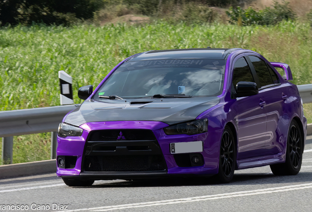 Mitsubishi Lancer Evolution X GSR FQ-300