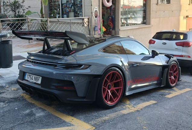 Porsche 992 GT3 RS MkI Weissach Package