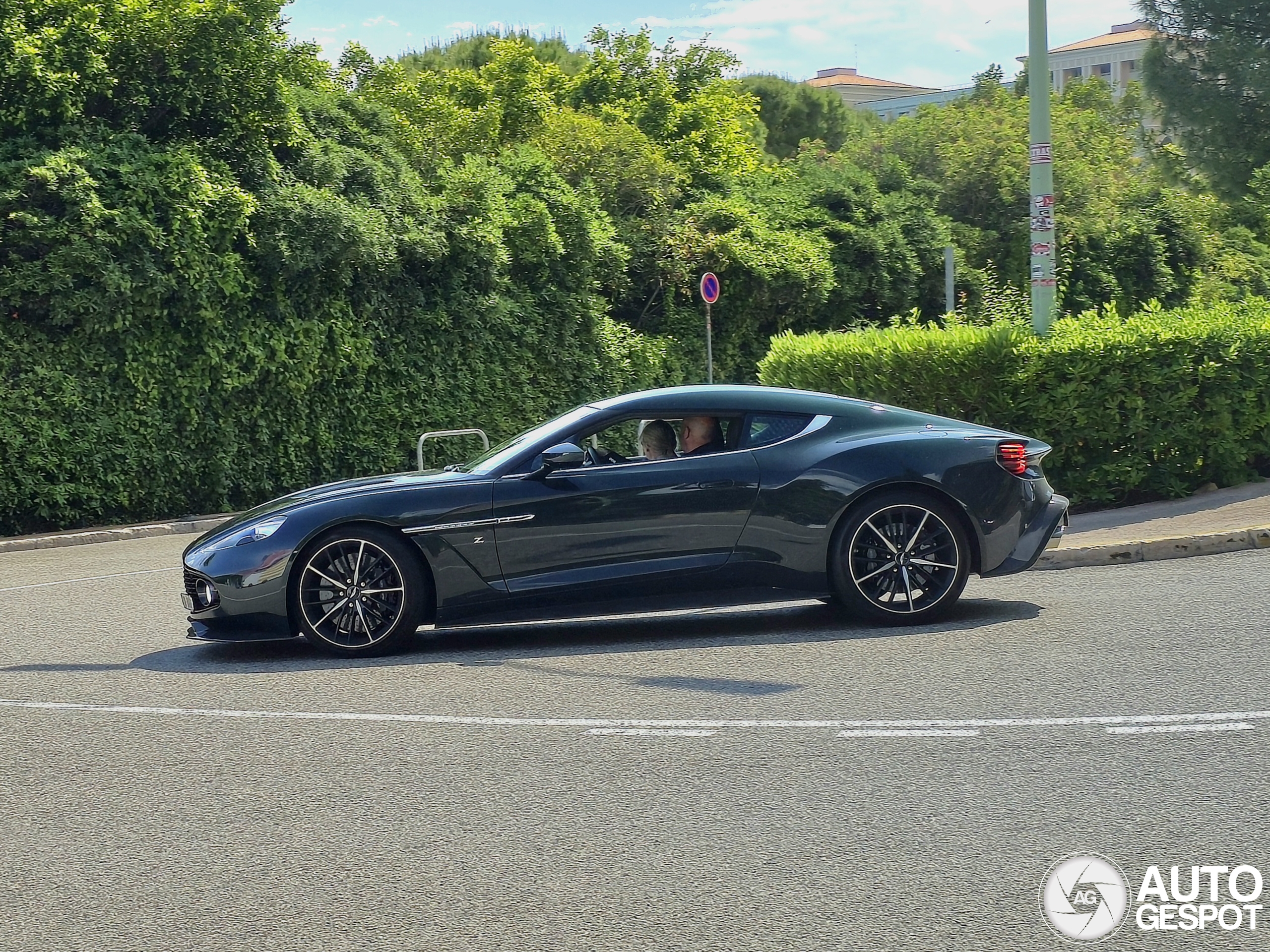 Aston Martin Vanquish Zagato