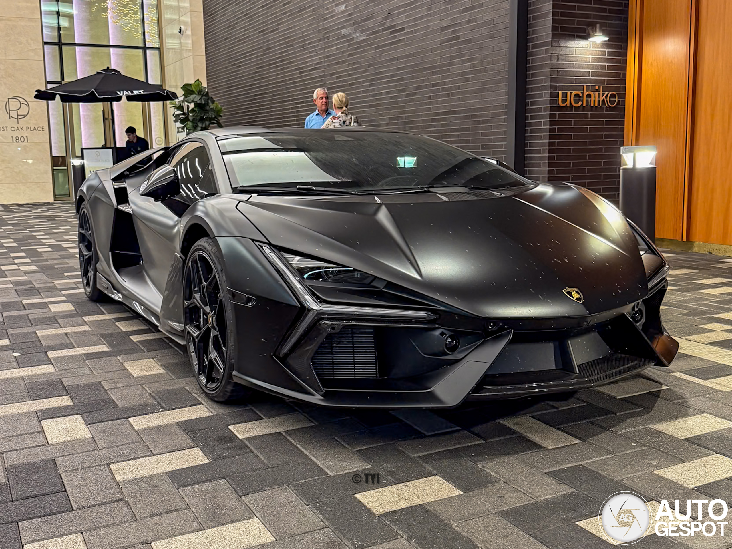 Lamborghini Revuelto