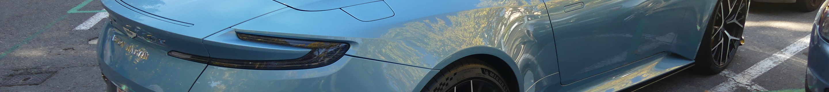 Aston Martin DB12 Volante
