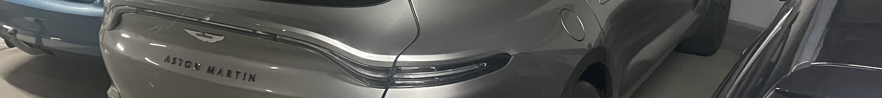 Aston Martin DBX