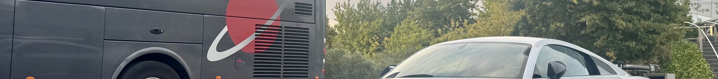 Audi R8 V10 Plus 2015