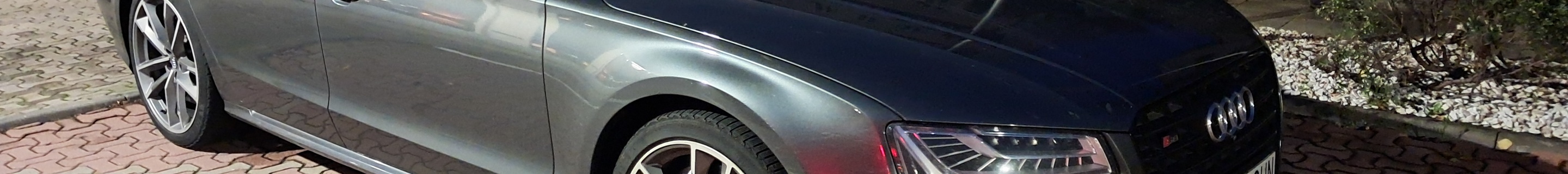 Audi S8 D4 Plus