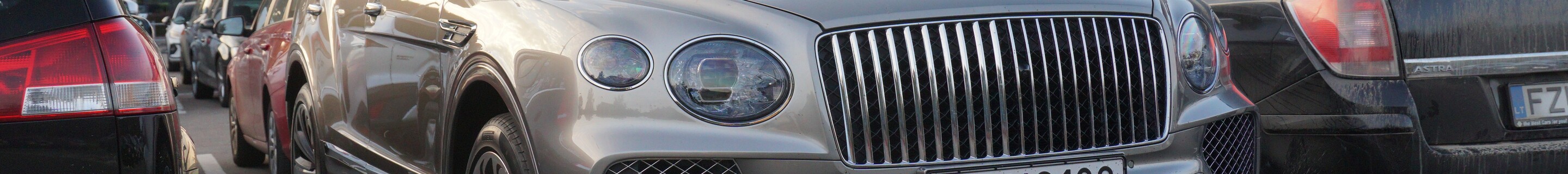 Bentley Bentayga Azure 2024