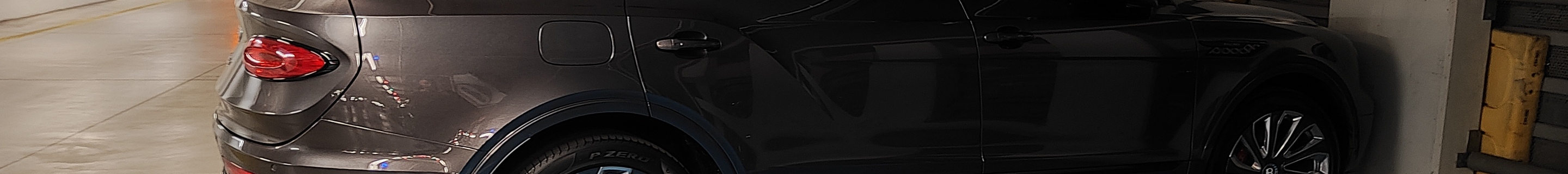 Bentley Bentayga EWB Mulliner