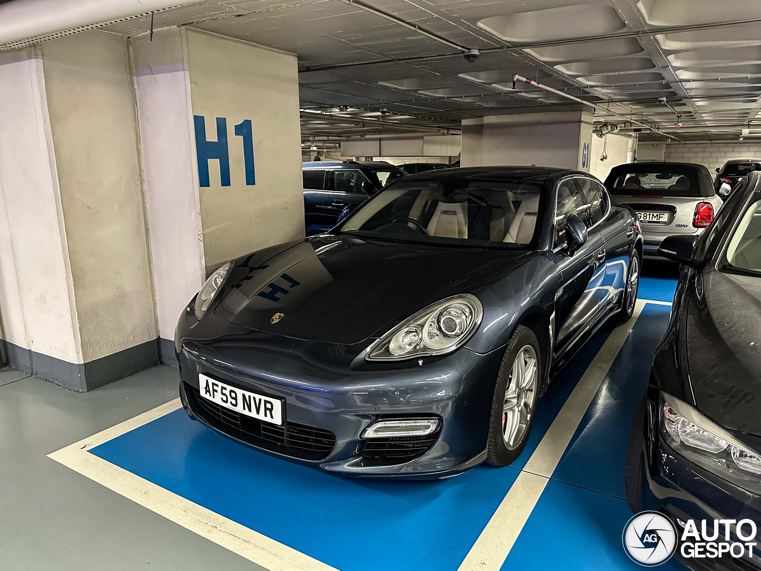 Porsche 970 Panamera Turbo MkI