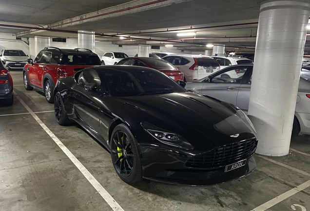 Aston Martin DB11 AMR