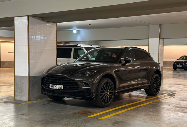 Aston Martin DBX707