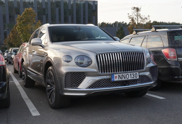 Bentley Bentayga Azure 2024