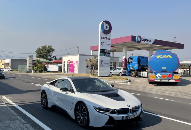 BMW i8
