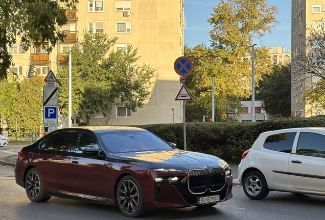 BMW M760e xDrive