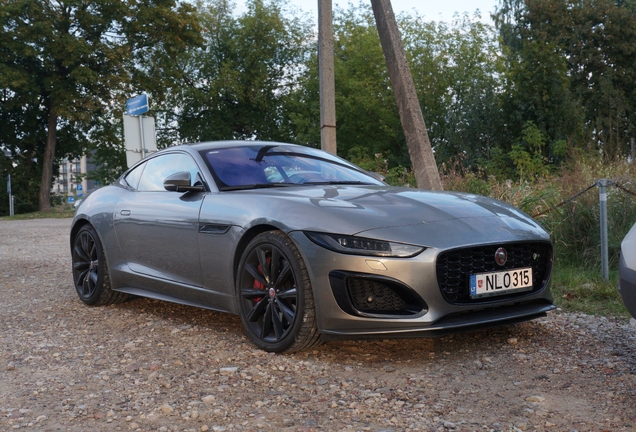 Jaguar F-TYPE R Coupé 2020