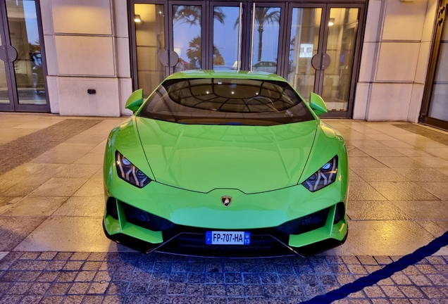 Lamborghini Huracán LP640-4 EVO