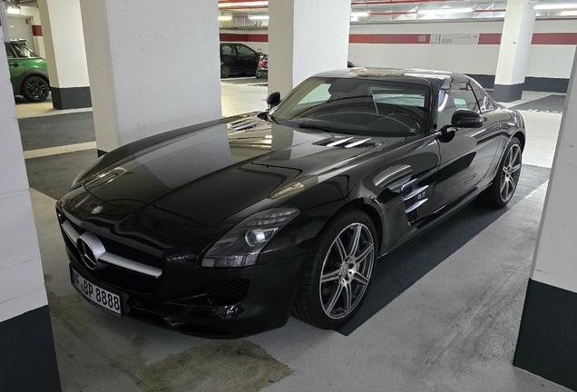 Mercedes-Benz SLS AMG