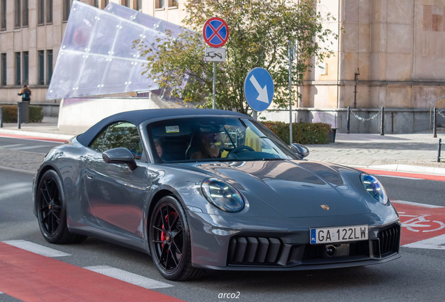 Porsche 992 Carrera 4 GTS Cabriolet MkII