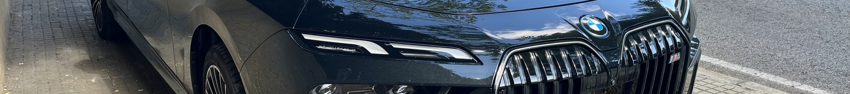 BMW M760e xDrive